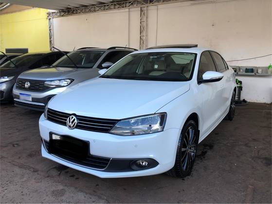 VOLKSWAGEN JETTA 2.0 TSI HIGHLINE 211CV GASOLINA 4P TIPTRONIC
