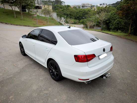 VOLKSWAGEN-JETTA-2014
