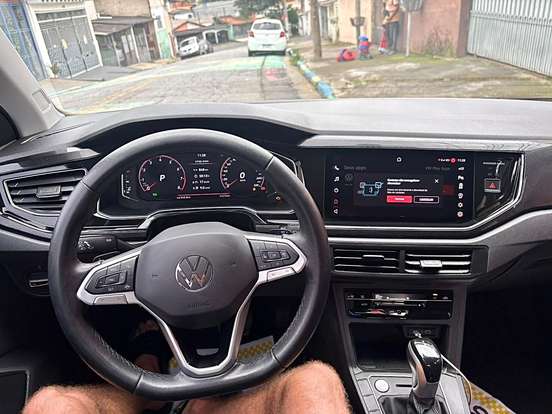 VOLKSWAGEN-POLO-2023