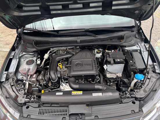 VOLKSWAGEN-POLO-1.0 170 TSI HIGHLINE AUTOMÁTICO VOLKSWAGEN-POLO-2023