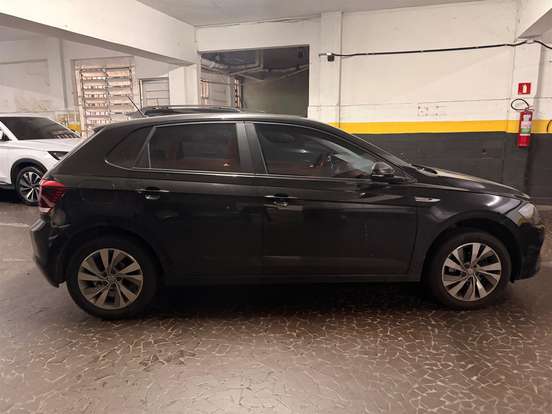 VOLKSWAGEN-POLO-2019