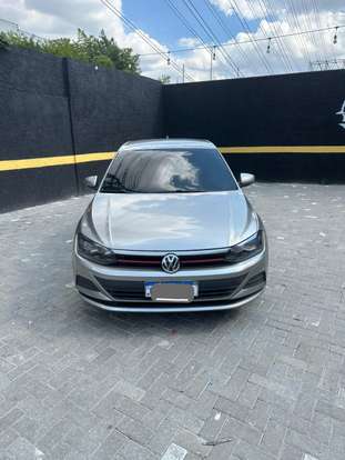 VOLKSWAGEN-POLO-2018