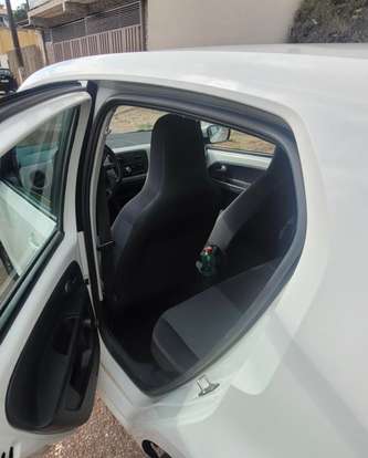 VOLKSWAGEN-UP-2014