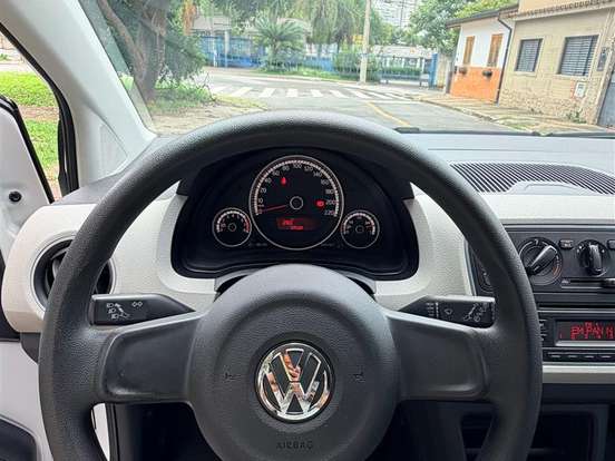 VOLKSWAGEN-UP-1.0 TSI MOVE UP 12V FLEX 4P MANUAL VOLKSWAGEN-UP-2016