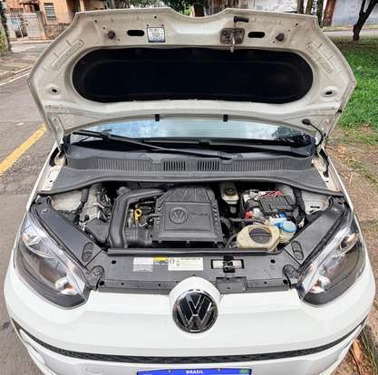 VOLKSWAGEN-UP-2016