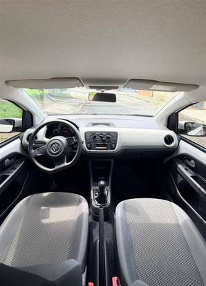 VOLKSWAGEN-UP-2016