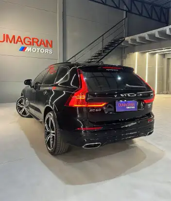 VOLVO-XC60-2020