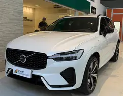 VOLVO XC60 2.0 T8 RECHARGE ULTIMATE DARK AWD GEARTRONIC VOLVO XC60 2.0 T8 RECHARGE ULTIMATE DARK AWD GEARTRONIC
