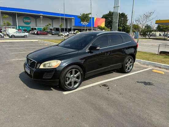 VOLVO-XC60-2011