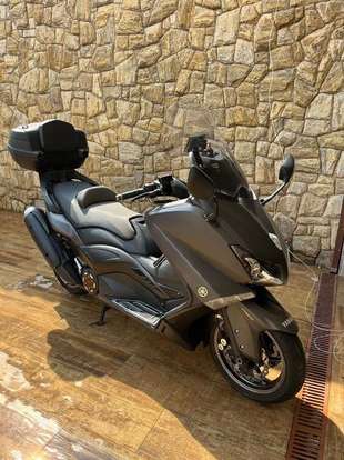 YAMAHA-TMAX-2014
