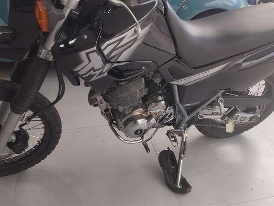 YAMAHA-XT 600 E YAMAHA-XT 600 E-2000