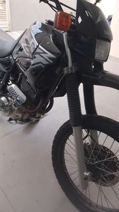 YAMAHA-XT 600 E-2000