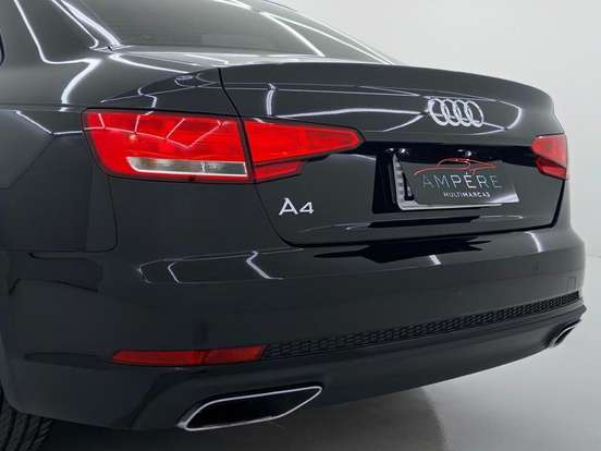AUDI-A4-2019