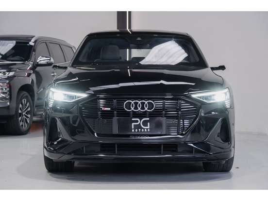 AUDI-E-TRON-ELÉTRICO PERFORMANCE BLACK QUATTRO AUDI-E-TRON-2020