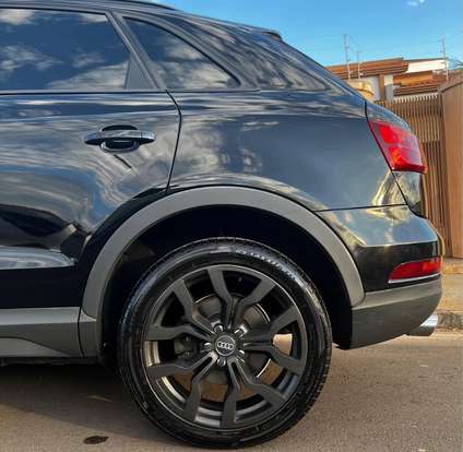 AUDI-Q3-2015