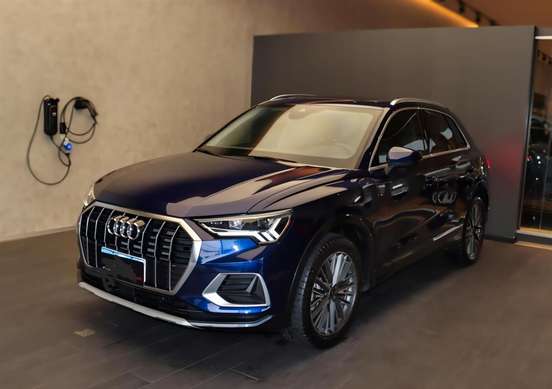 AUDI-Q3-2023