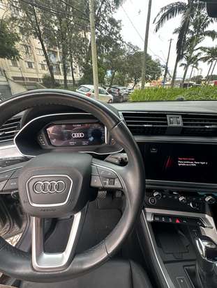 AUDI-Q3-2023