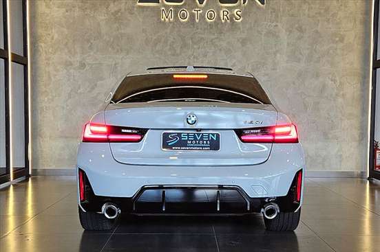 BMW-320i-2024