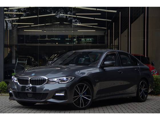 BMW 330e 2.0 16V TURBO HÍBRIDO M SPORT AUTOMÁTICO