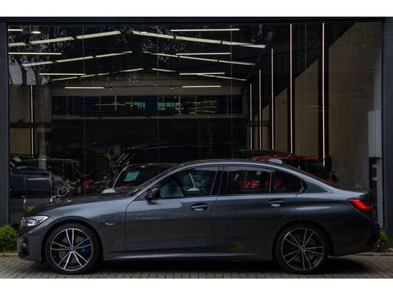 BMW-330e-2.0 16V TURBO HÍBRIDO M SPORT AUTOMÁTICO BMW-330e-2021