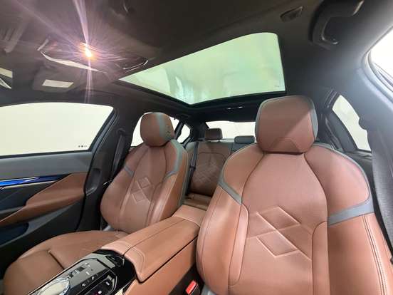 BMW-i5-ELÉTRICO XDRIVE60 M SPORT BMW-i5-2024