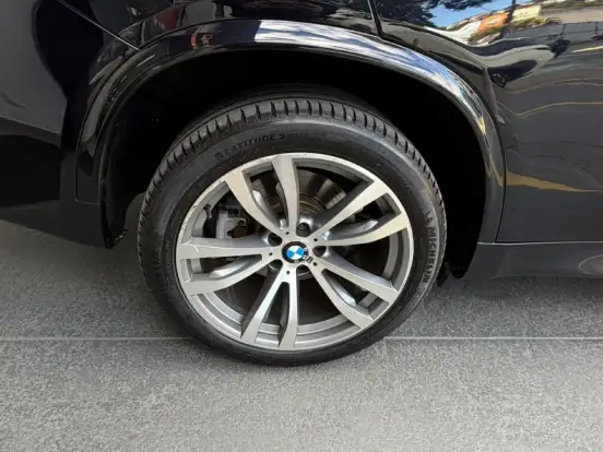 BMW-X5-3.0 4X4 M50D I6 TURBO DIESEL 4P AUTOMÁTICO BMW-X5-2015