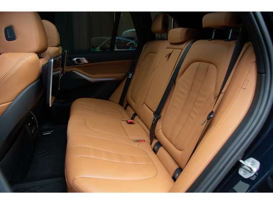 BMW-X5-2022