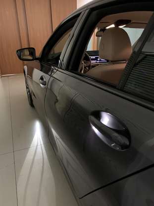 BMW-320i-2021