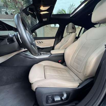 BMW-320i-2023