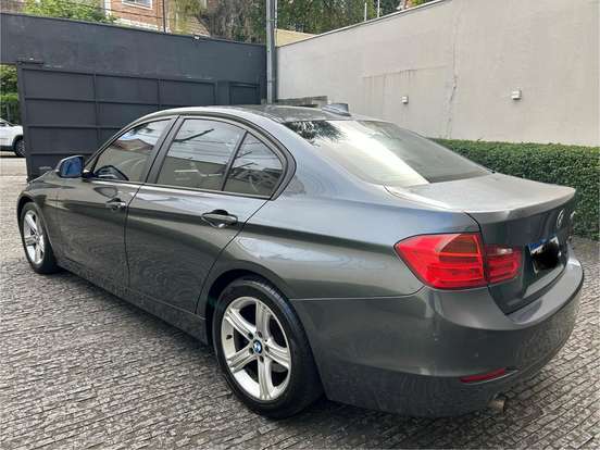 BMW-320i-2.0 SPORT GP 16V TURBO GASOLINA 4P AUTOMÁTICO BMW-320i-2013