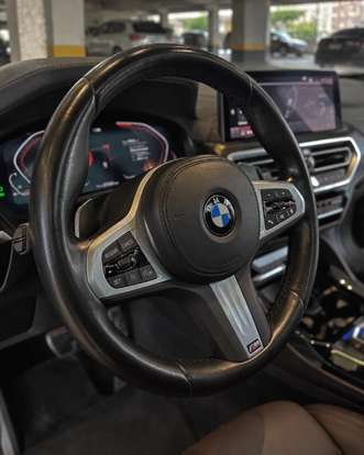 BMW-X4-2022
