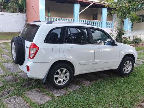 CAOA CHERY-TIGGO-2.0 16V GASOLINA 4P AUTOMÁTICO CAOA CHERY-TIGGO-2013