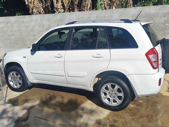 CAOA CHERY-TIGGO-2.0 16V GASOLINA 4P AUTOMÁTICO CAOA CHERY-TIGGO-2013