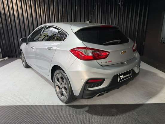 CHEVROLET-CRUZE-2018