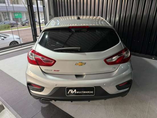 CHEVROLET-CRUZE-2018