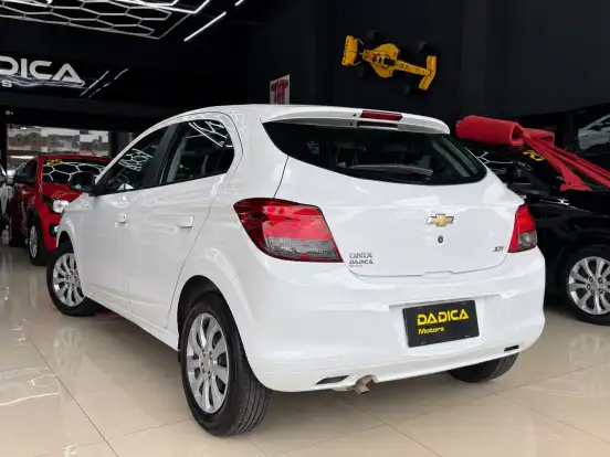 CHEVROLET-ONIX-2019
