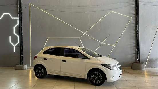 CHEVROLET-ONIX-2019