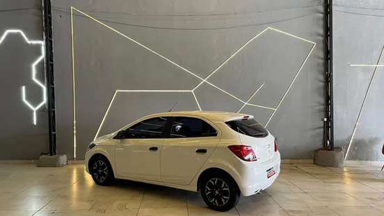 CHEVROLET-ONIX-2019