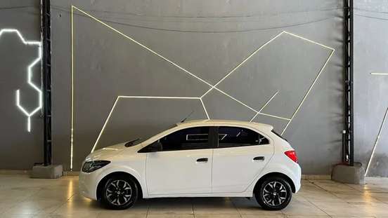 CHEVROLET-ONIX-2019