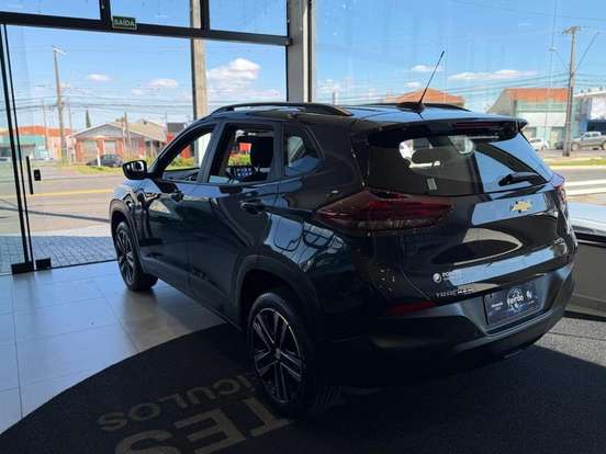 CHEVROLET-TRACKER-2024