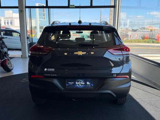 CHEVROLET-TRACKER-2024