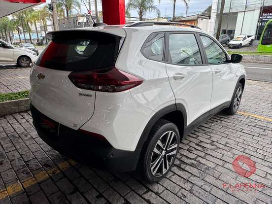 CHEVROLET-TRACKER-2024