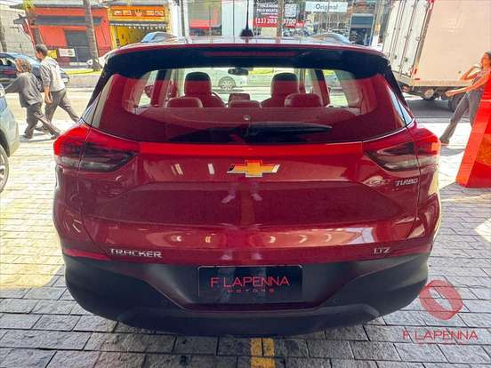 CHEVROLET-TRACKER-2024