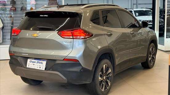 CHEVROLET-TRACKER-2023