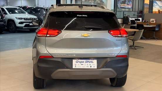 CHEVROLET-TRACKER-2023