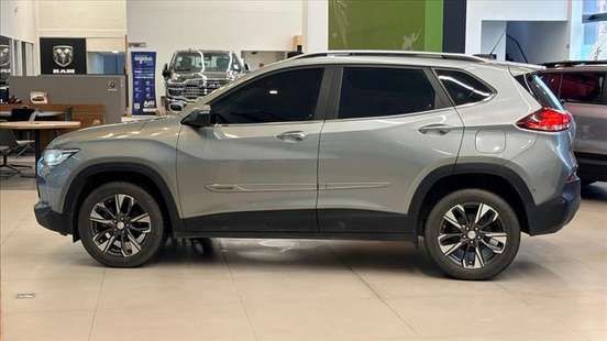 CHEVROLET-TRACKER-2023