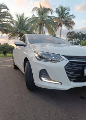 CHEVROLET ONIX 1.0 TURBO FLEX PLUS PREMIER AUTOMÁTICO