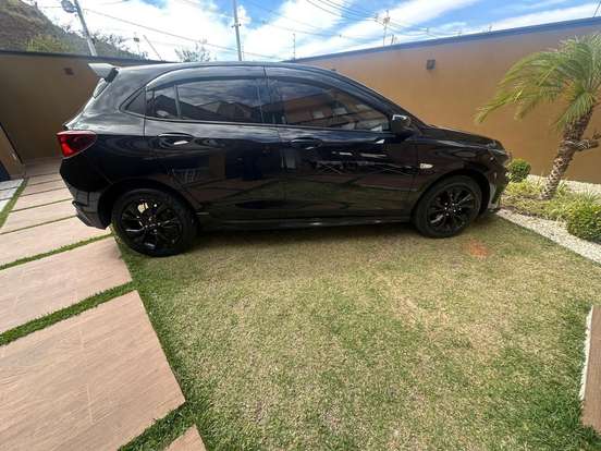 CHEVROLET-ONIX-2020