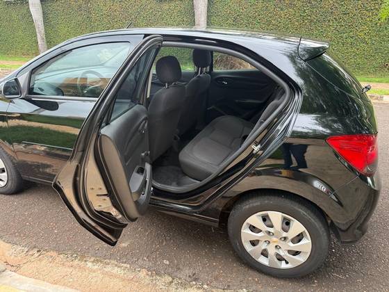 CHEVROLET ONIX 1.4 MPFI LT 8V FLEX 4P AUTOMÁTICO