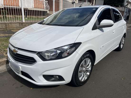CHEVROLET-ONIX-2016